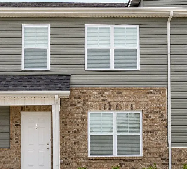 2209 Eldos Trace Cir — Photo 37