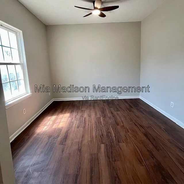 1 bed, 1.0 bath, $1,100 — Photo 2