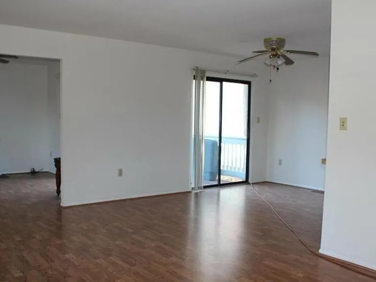 7033 Albany Ave — Photo 3