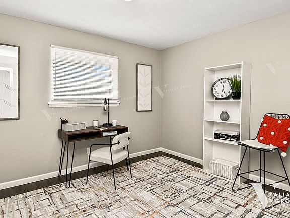 5th image of 2107 E Cherry St #307