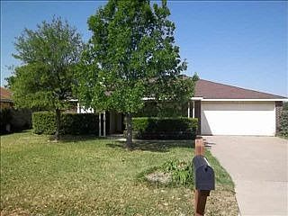 1st image of 1914 Sharon Dr