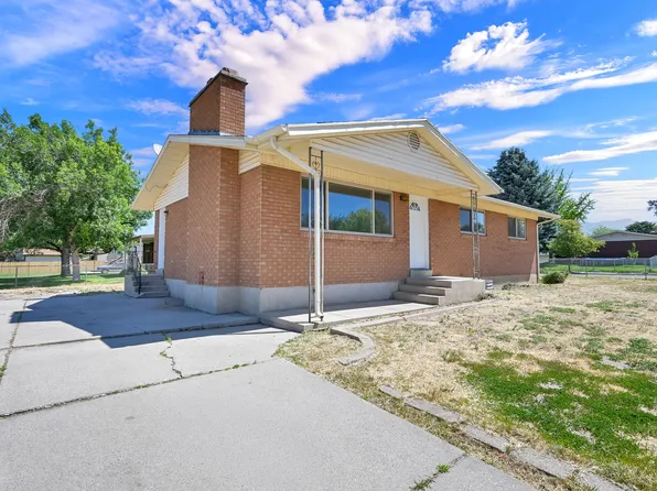 846 W 2400 N, Clinton, UT 84015