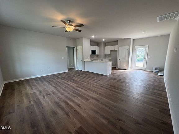 3rd image of 274 Jacobs Ridge Dr