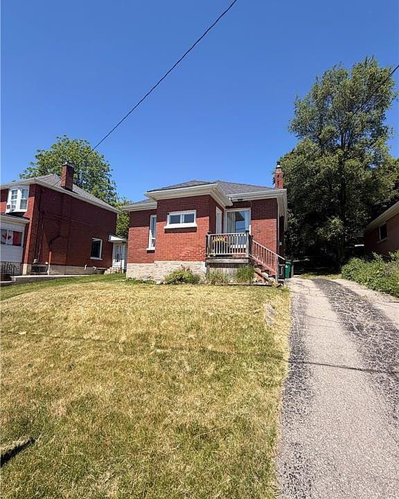 1st image of 19 Paisley Hts