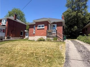 19 Paisley Hts, Cambridge, ON N1R1B4
