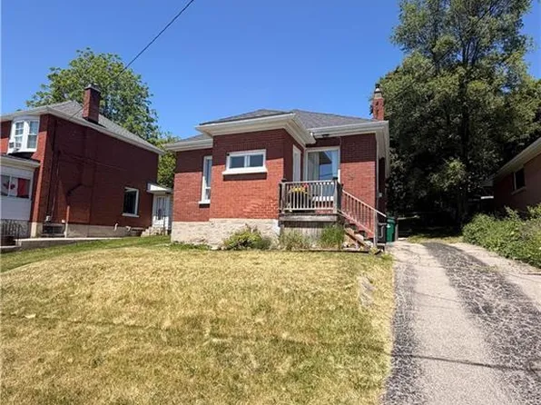 19 Paisley Hts, Cambridge, ON N1R 1B4