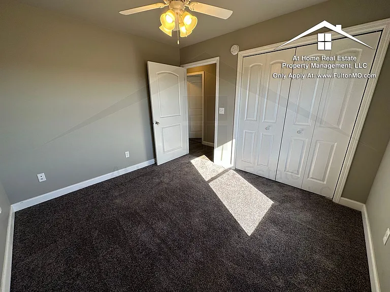 506 Commons Dr — Photo 16