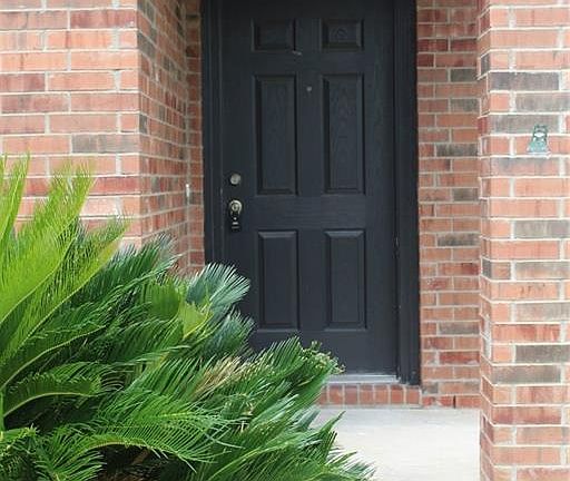 2nd image of 2211 Price Dr
