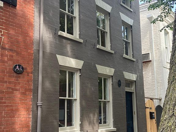 2nd image of 115 S Alfred St