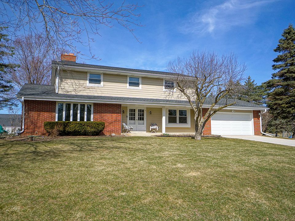 1st image of N113W13378 Crestview Dr