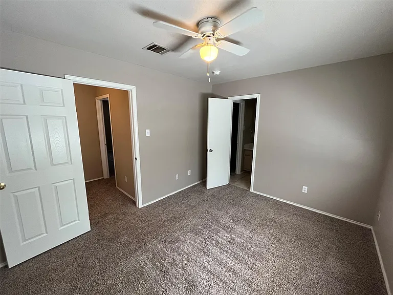 9625 Sugar Hill Dr — Photo 13