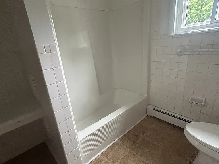12 Clinton St — Photo 13
