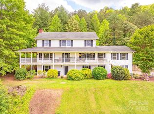 908 Newfound Rd, Leicester, NC 28748