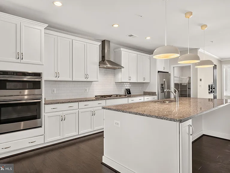 23685 Hopewell Manor Ter — Photo 11
