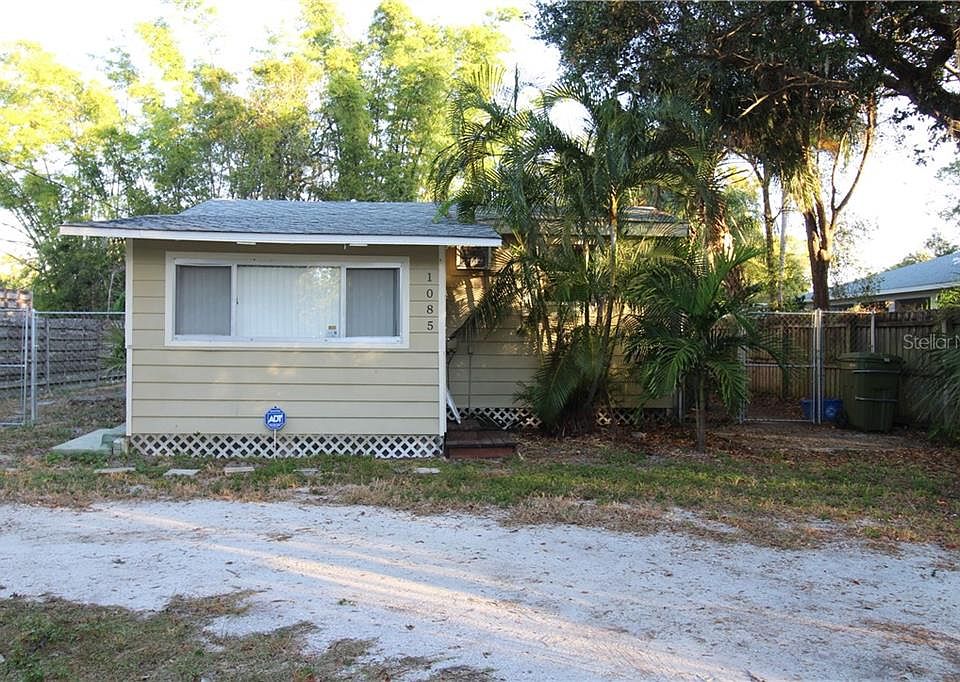 1st image of 1085 Mecca Dr
