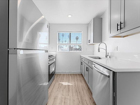 4th image of 376 N Avenue 57 Unit 23