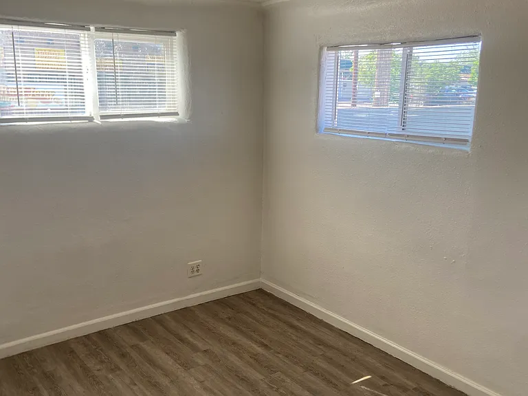 Updated 2 bed / 1 bath in the Near North Valley — Photo 28