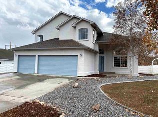 556 Casa Rio Ct, Grand Junction, CO 81507