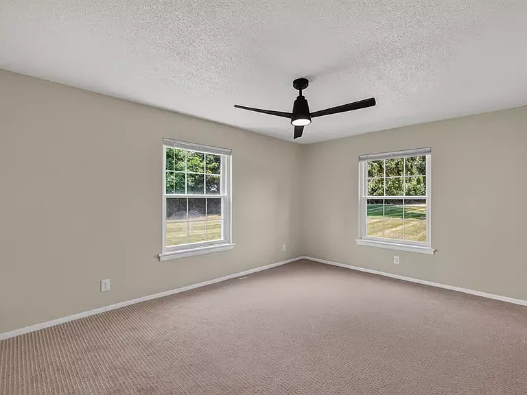 2101 Chateau Ct #106 — Photo 18