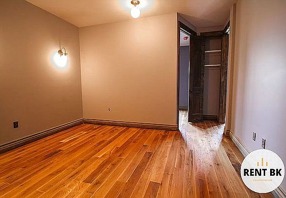2nd image of 254 Palmetto St #2AA