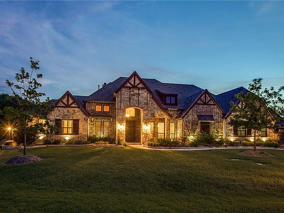2nd image of 975 Bentwater Dr