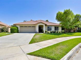 826 Deleon Ct, Hemet, CA 92543