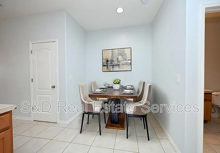 4219 Winding Vine Dr — Photo 10