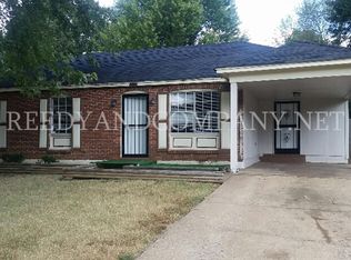 5040 Golden Oaks Dr, Memphis, TN 38118