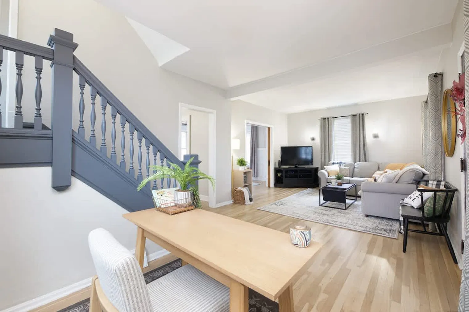 3 bed, 2.0 bath, 1840 sqft, $3,625 — Photo 1