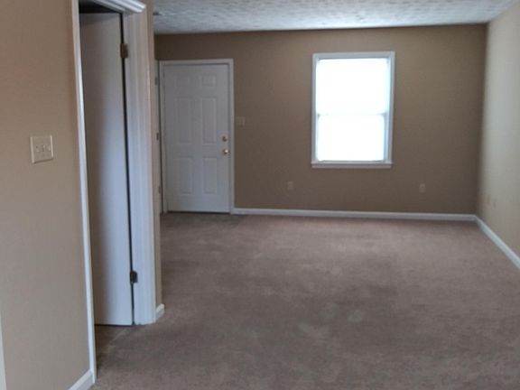 2nd image of 216 Calumet Dr APT A
