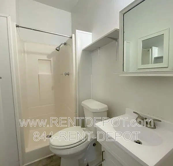 1231 Culver Dr #C — Photo 8