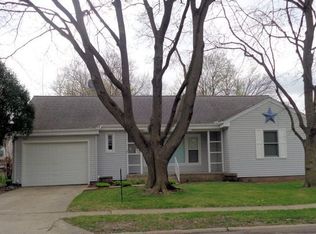 1040 N Main St, Rochelle, IL 61068