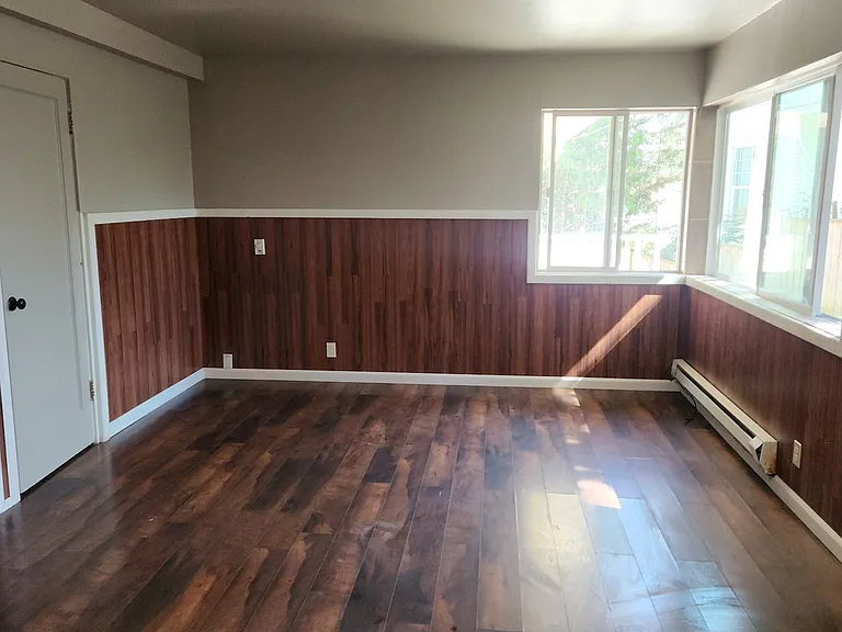 2015 15th Ave S #1 — Photo 3