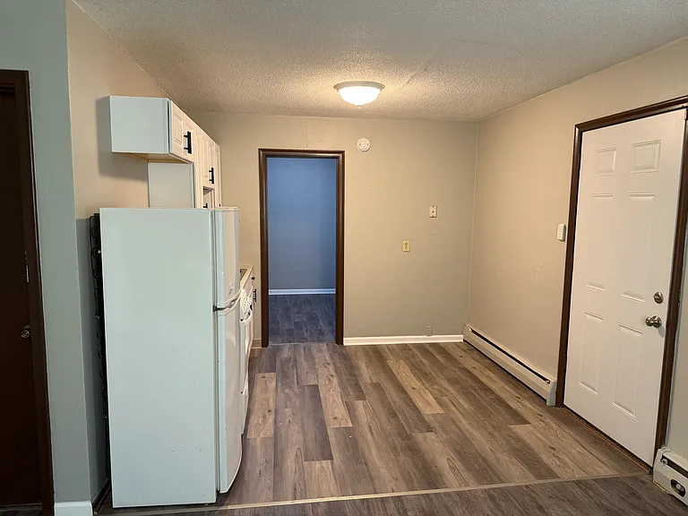 362 Winifred St E #5 — Photo 7