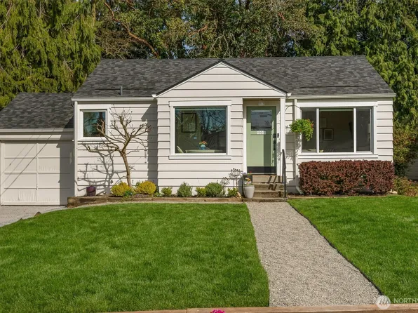 9830 42nd Ave SW, Seattle, WA 98136