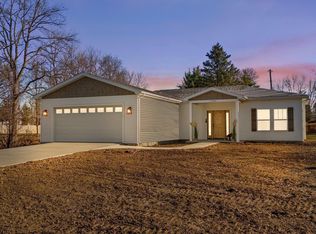 12436 Lynnbrook Rd, Fort Wayne, IN 46845