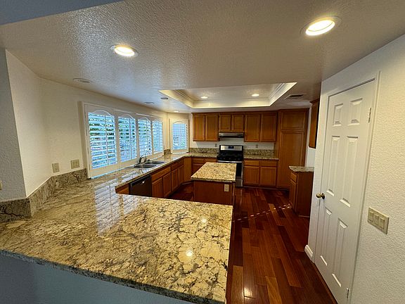 3rd image of 21412 E Fort Bowie Dr