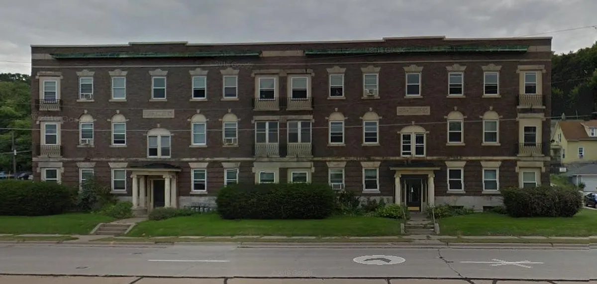 Building Photo - 2106 7th Ave