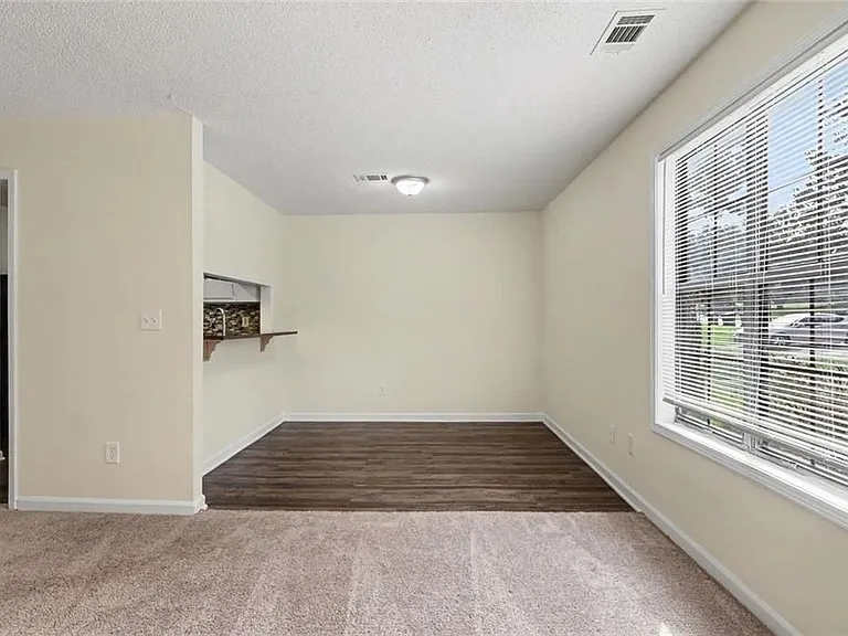 2623 Dorian Dr #D — Photo 6