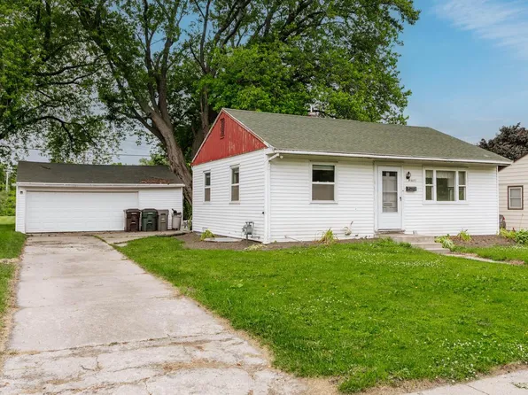 4405 South Pennsylvania AVENUE, Saint Francis, WI 53235