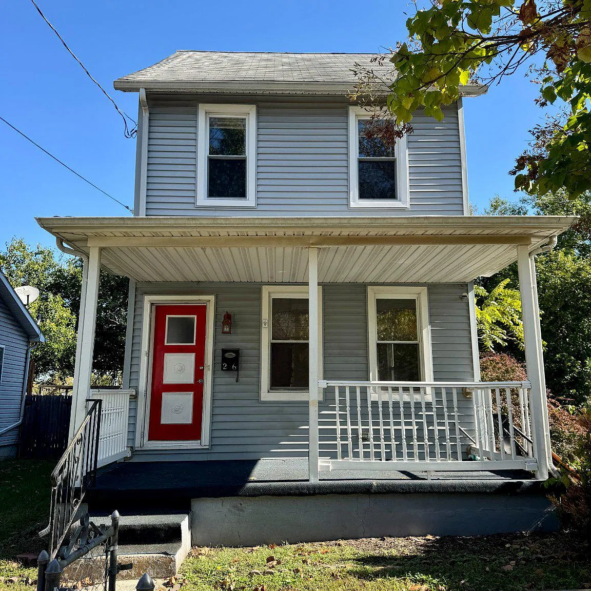 4 bed, 1.0 bath, 1216 sqft, $2,200 — Photo 1