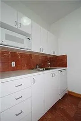 Rented by Buchbinder & Warren | media 13