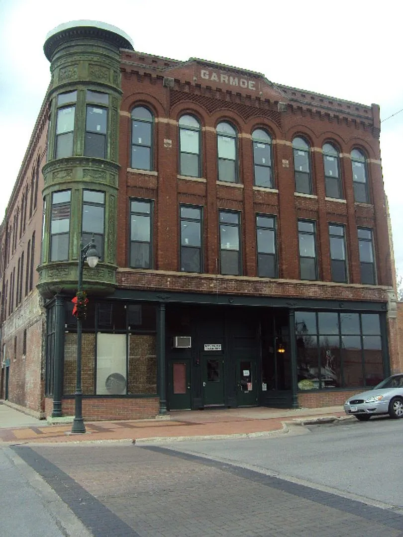 Building Photo - 516 Central Ave