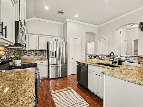 8519 LAHEMAA FLS, San Antonio, TX 78251