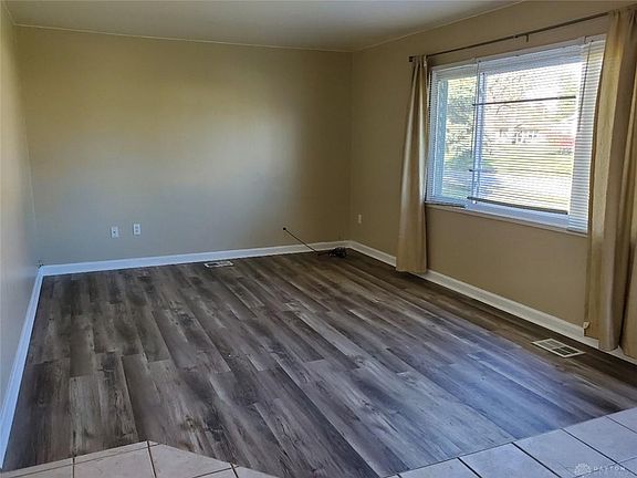 2nd image of 1265 Reid Ave