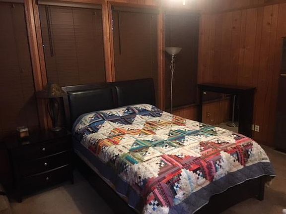 2nd image of 400 S Knerr Dr