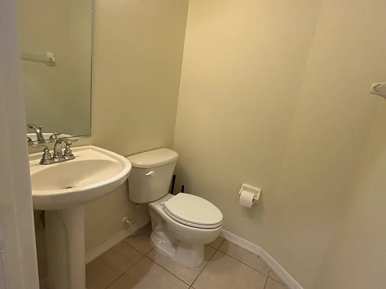 212 S Dakota Ave #B — Photo 7
