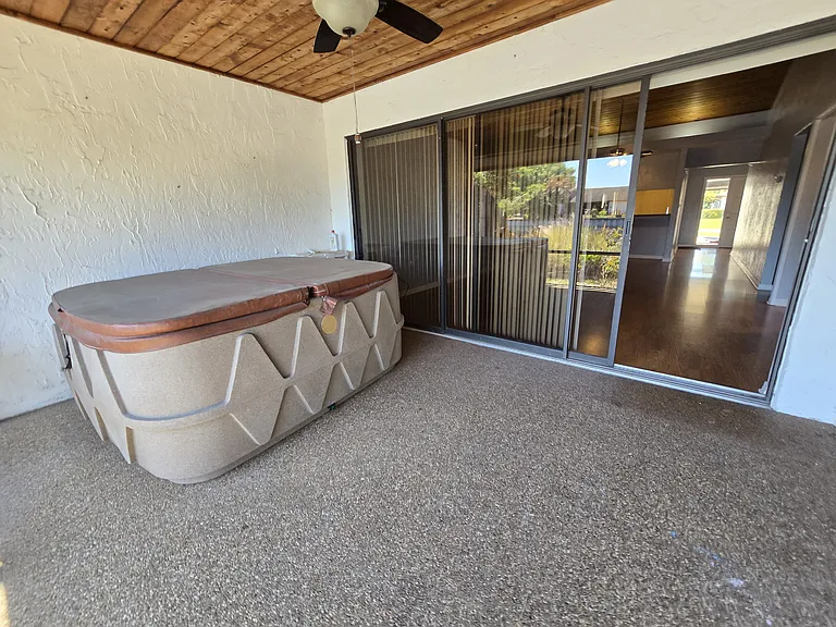 8 Huntley Ct #8 — Photo 14