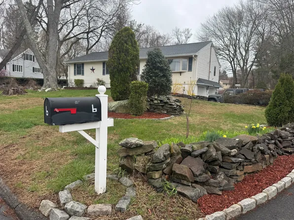 6 Benz Street, Ansonia, CT 06401