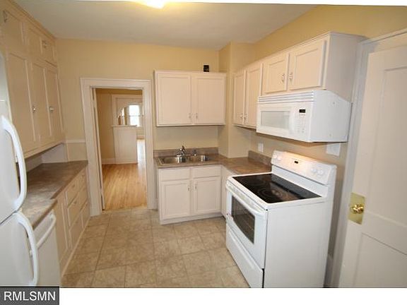 2nd image of 302 20th Ave N